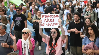 El Gobierno intenta alcanzar un acuerdo con las universidades antes de que la Corte Suprema resuelva el conflicto por los fondos. El Gobierno intenta alcanzar un acuerdo con las universidades antes de que la Corte Suprema resuelva el conflicto por los fondos.