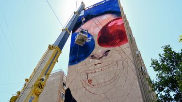 El mural más grande de San Juan toma cuerpo en el microcentro