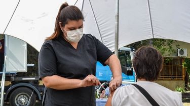 COVID-19: Como serán la vacunación y testeos durante este feriado en San Juan