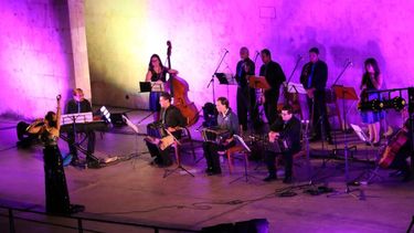 Una noche dominguera a puro tango con La Orquesta Típica