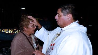 Confirman regreso del polémico “cura sanador”