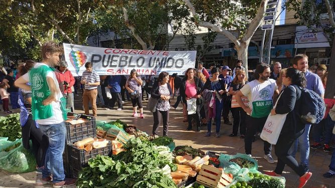 Un “verdurazo” en la Catedral, el reclamo del INTA por el recorte nacional