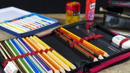 Lanzan en San Juan una colecta de útiles escolares para ayudar a chicos de barrios populares