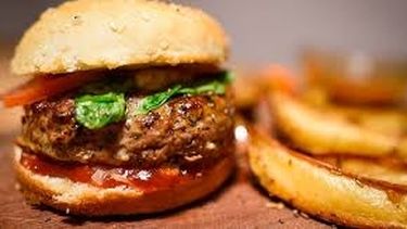 Ravioles y hamburguesas de chivo: las vedettes de la cocina vallista