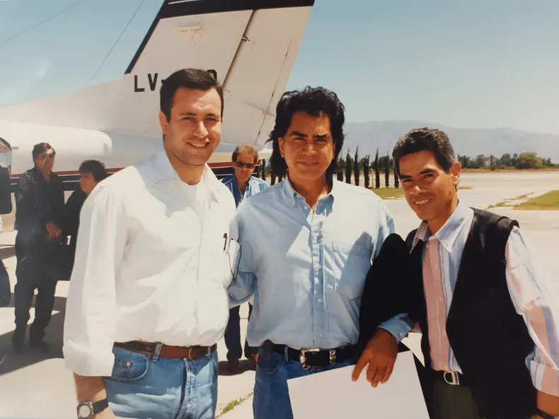 Junto al José Luis "El Puma" Rodríguez y el periodista Miguel Martín. Junto al José Luis "El Puma" Rodríguez y el periodista Miguel Martín.