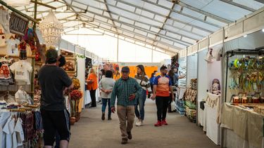 La Feria de Artesanías, un boom en su primer día con entrada gratuita
