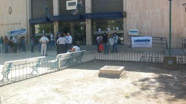 Por el paro sólo dos bancos en San Juan no atienden este jueves