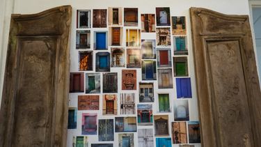 La muestra El Hilo del Tiempo: Puertas que Cuentan Historia se puede visitar en el Centro Cultural Estación San Martín.