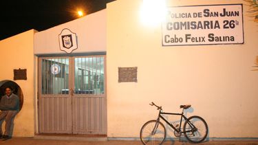 Detienen a un hombre por amenazar a sus vecinos con un rifle de aire comprimido Detienen a un hombre por amenazar a sus vecinos con un rifle de aire comprimido