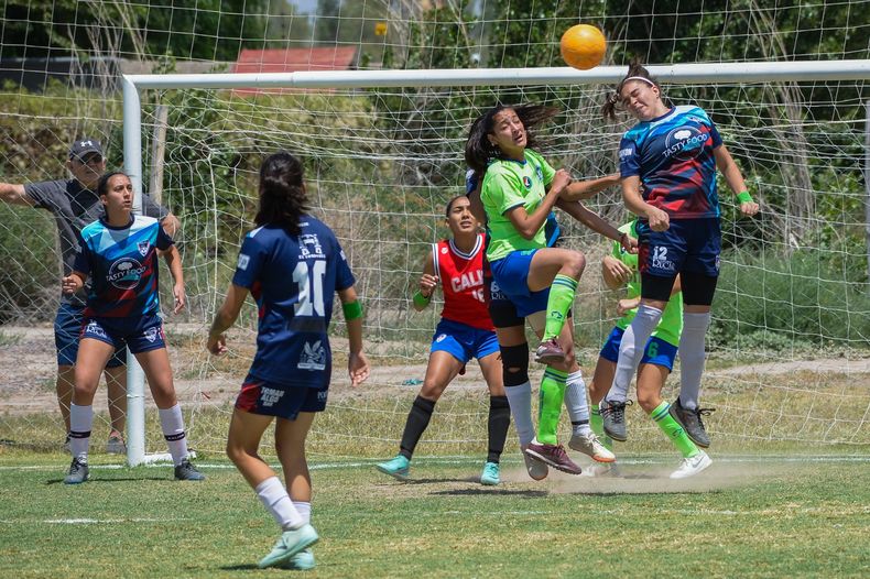 Batacazo en la Liga Femenina F7 una de las candidatas se quedó en el