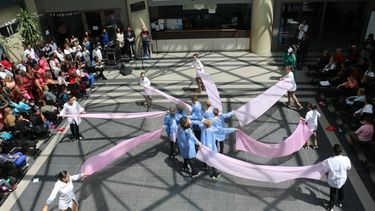 Una mañana de homenaje para las luchadoras del cáncer de mama