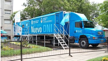 El camión del DNI estará 14 días más en San Juan