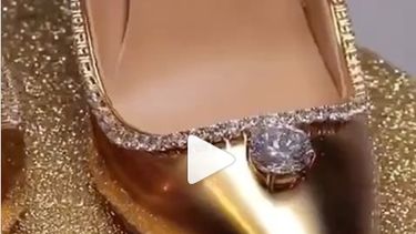 Los zapatos más caros: con cientos de diamantes y en oro