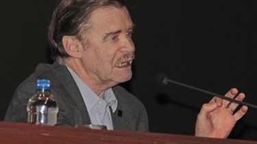 Vélez: “Cuando un juez investiga y juzga, el sistema judicial sufre esquizofrenia”