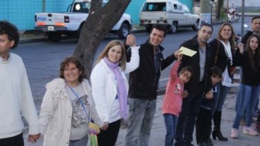 Una multitud abrazó el Rawson por Gioja y los enfermos