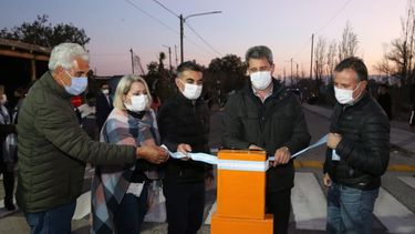 Obras en Chimbas: inauguraron un portal de ingreso y luminarias LED para para Villa Videla