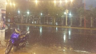Diluvio y granizo en Rawson: mirá las fotos y videos