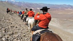 Recrearán el Cruce de Los Andes con uniformes y equipos de 1817