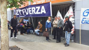 Luz y Fuerza redobla la apuesta: Para lunes y martes