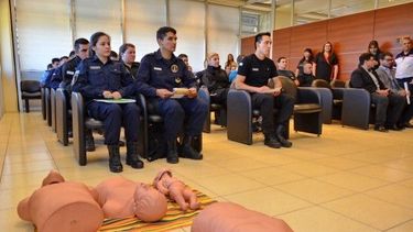 Primera Capacitación en RCP y Primeros Auxilios para la Policía de San Juan