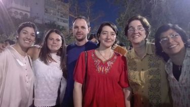 Cincuenta almas en bondi desde Entre Ríos, para despedir al amigo