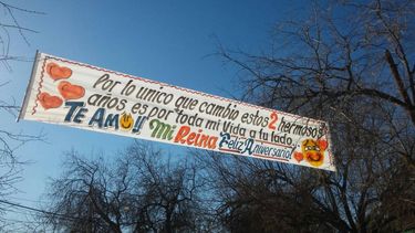 Un romántico: pasacalle se volvió viral por el tierno mensaje