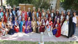 Las reinas nacionales visitaron el Hospital de Niños