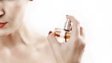 Cinco tips para elegir un perfume en esta primavera