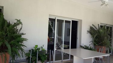 Pintaron la casa que ayuda a niños que se tratan en el Rawson