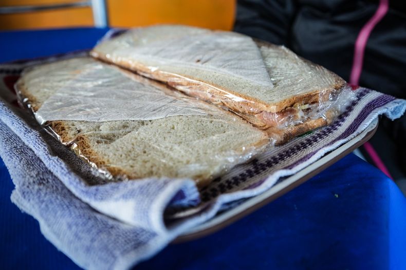 Los sánguches se convirtieron en el producto más codiciado del límite entre San Juan y Mendoza.