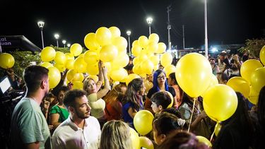 El emocionante motivo por el que el cielo de la FNS se tiñó de amarillo