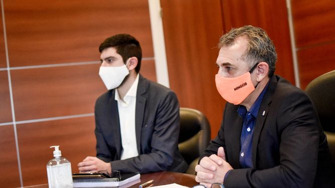 Por el caso del funcionario contagiado, hisoparon a la ministra y el personal no va a la oficina