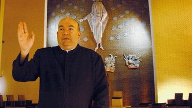 Uno por uno, los cambios de curas en la provincia