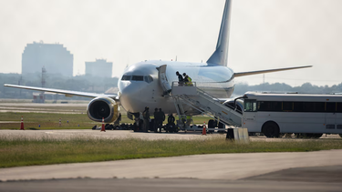 Aceptaremos la llegada con los brazos abiertos, México permitió el acceso a migrantes deportados de EEUU