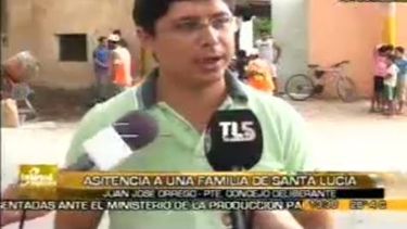 Asisten a una familia que vive en una situación precaria