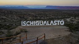 Una imagen de Ischigualasto tomada por un astrofotógrafo argentino fue elegida como una de las 25 mejores fotografías del mundo. Una imagen de Ischigualasto tomada por un astrofotógrafo argentino fue elegida como una de las 25 mejores fotografías del mundo.