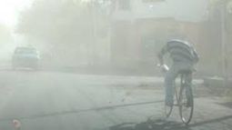A tener cuidado: el viento Zonda no da tregua y hay alerta naranja, ¿a cuál hora azotará?