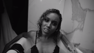 Dandára Guimaraes, la sanjuanina que la rompió en La Voz, estrenó su primer videoclip