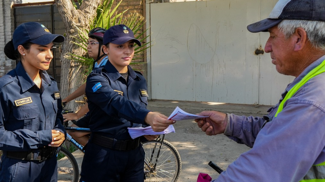 La Policía de San Juan inició una campaña vial para ciclistas.
