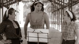 El Teatro Bicentenario te transporta a los 40 con este imperdible show: conocelo