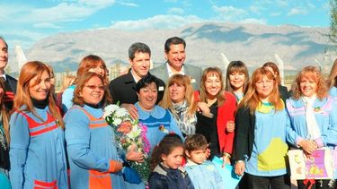 Una inauguración con promesa de construcción de nuevas aulas