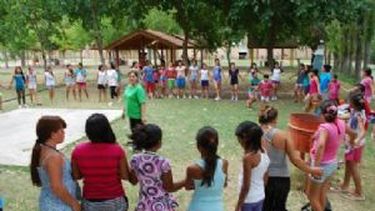 Colonias: Capital cierra con teatro y Rivadavia con desayuno para todos