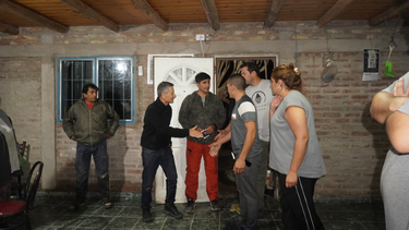 El ministro de Familia, Carlos Platero, visitó las zonas afectadas por el temporal en Calingasta.