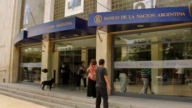 Si pensabas ir al banco apurate, atienden hasta las 11 horas