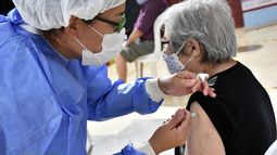 Sin descanso y con refuerzo: así continuará la vacunación el fin de semana