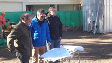 Arquitectura visitó la obra de una escuela albergue iglesiana