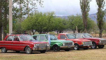 Los autos antiguos fueron protagonistas en la Expo Regional de Falcon en Ullum