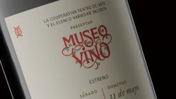 La obra de teatro sanjuanina que verá la luz de la mano del vino: 15 años de trabajo dramatúrgico, decenas de artistas en acción y el arribo a Córdoba