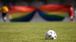 El fútbol sanjuanino, ¿muy lejos de que los jugadores gays puedan salir del clóset? El fútbol sanjuanino, ¿muy lejos de que los jugadores gays puedan salir del clóset?