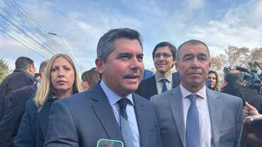 El gobernador Marcelo Orrego anunció la eliminación de un impuesto que casi todos los sanjuaninos pagan: el adicional del Lote Hogar.  El gobernador Marcelo Orrego anunció la eliminación de un impuesto que casi todos los sanjuaninos pagan: el adicional del Lote Hogar.